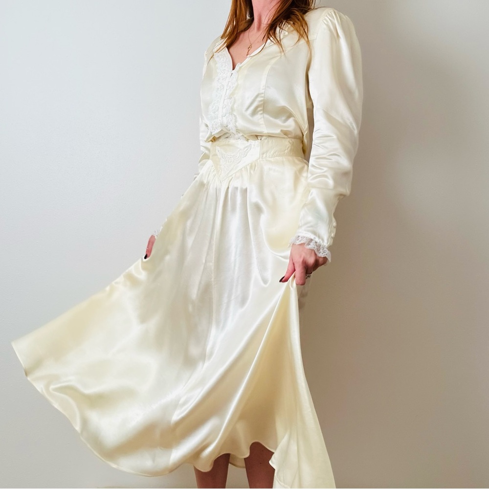 Vintage Circle T Blouse and Skirt Set Satin Lace Antique Wedding Retro